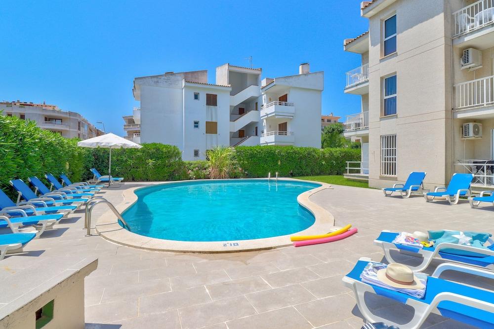 Llevant Apartments Port de Pollença Ngoại thất bức ảnh