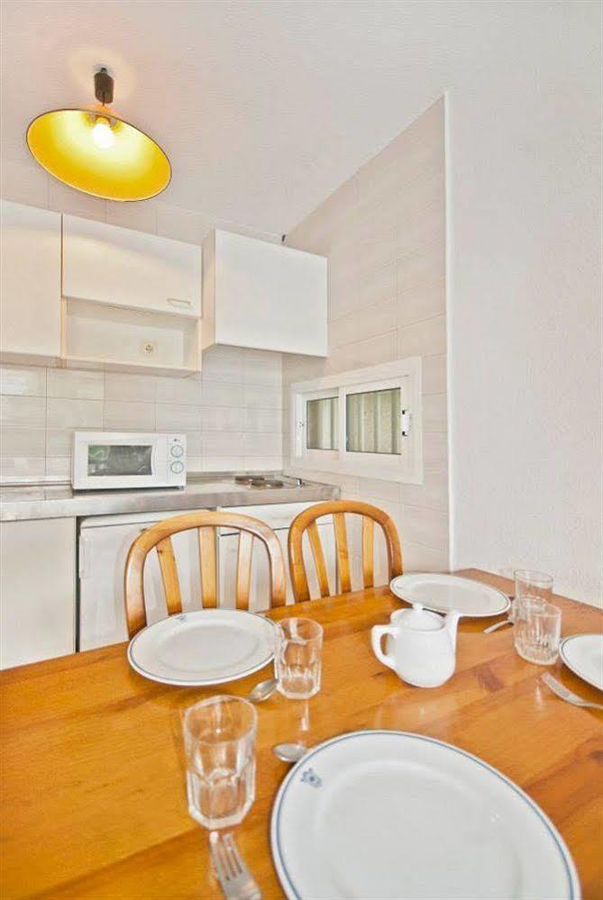 Llevant Apartments Port de Pollença Ngoại thất bức ảnh