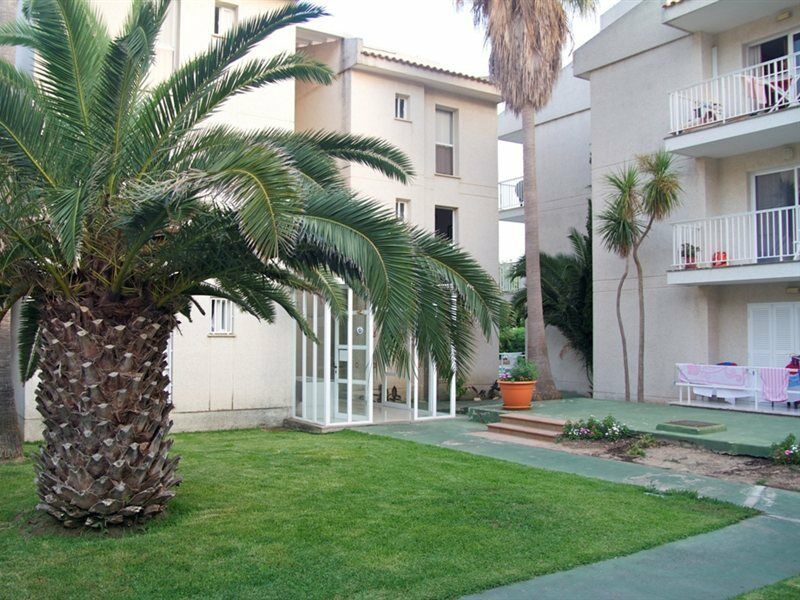Llevant Apartments Port de Pollença Ngoại thất bức ảnh